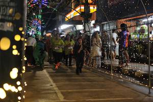 BIB: 10101
                            <button type="button" onclick="openModal(26220332)" class="btn btn-primary btn-sm float-right btn-popup" data-toggle="modal" data-target=".modal-high-quality">
                        <i class="fas fa-shopping-cart"></i> Add to Cart
                    </button>
                                            <button type="button" onclick="isThisMe(26220332, true)" class="btn btn-success btn-sm float-right btn-popup btn-isme hidden" data-toggle="tooltip" data-placement="bottom" title="นี่คือรูปของคุณใช่ไหม คลิกที่นี่เพื่อเอาเข้าอัลบั้ม">
                        <i class="fas fa-plus"></i> Add to album
                    </button>
                    <button type="button" onclick="isThisMe(26220332, false)" class="btn btn-warning btn-sm float-right btn-popup btn-isnotme hidden">
                        <i class="fas fa-ban"></i> Remove from album
                    </button>